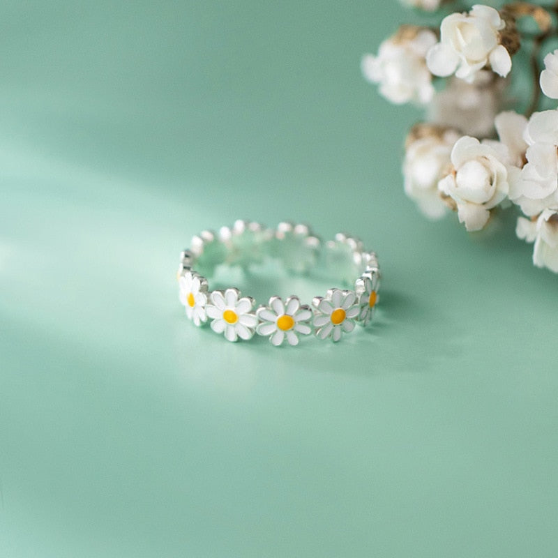 Vintage Daisy Flower Adjustable Size Rings For Women - FabFemina
