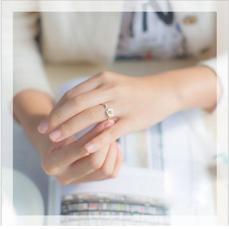 Vintage Daisy Flower Adjustable Size Rings For Women - FabFemina